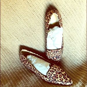 Adorable Leopard Flats!
